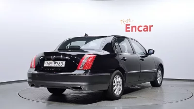 Kia OPIRUS