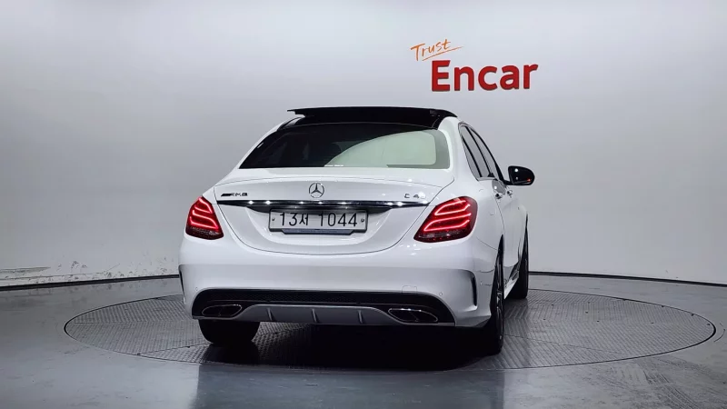 Mercedes-Benz C-Class