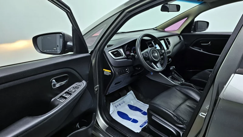 Kia Carens