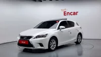 Lexus CT200h