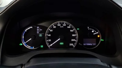 Lexus CT200h