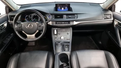Lexus CT200h