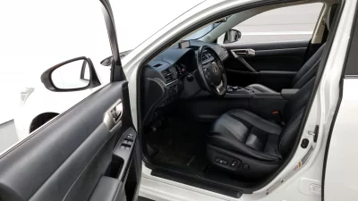 Lexus CT200h
