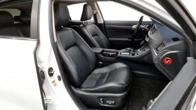 Lexus CT200h