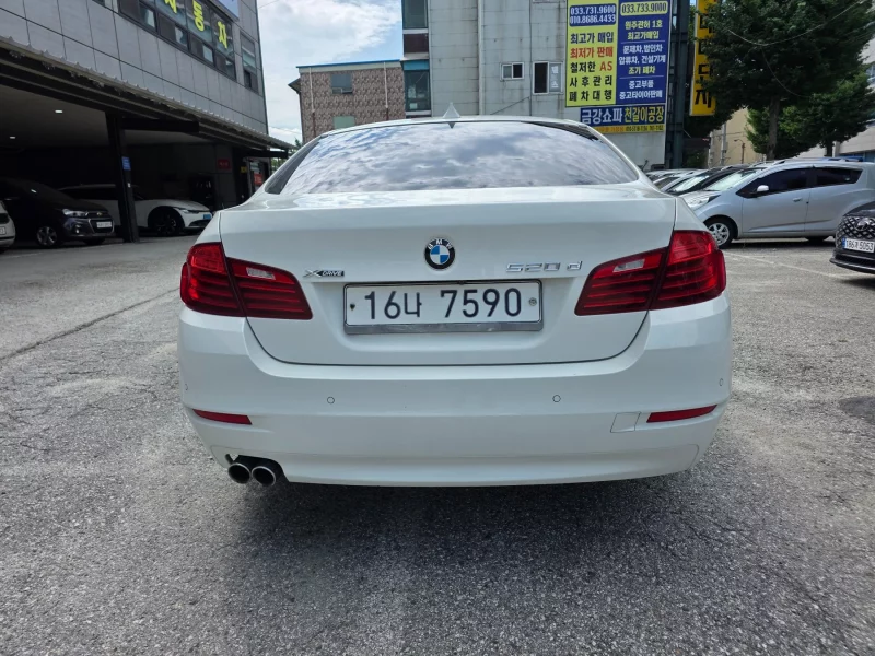 BMW 5-Series