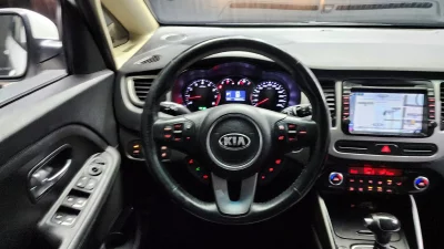 Kia Carens