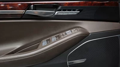 Genesis EQ900