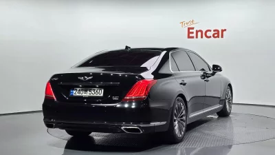 Genesis EQ900
