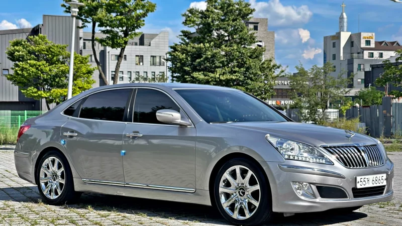 Hyundai Equus