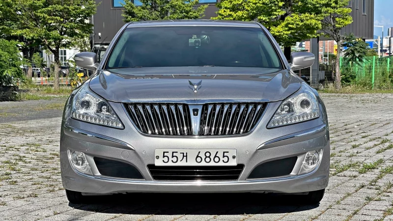 Hyundai Equus