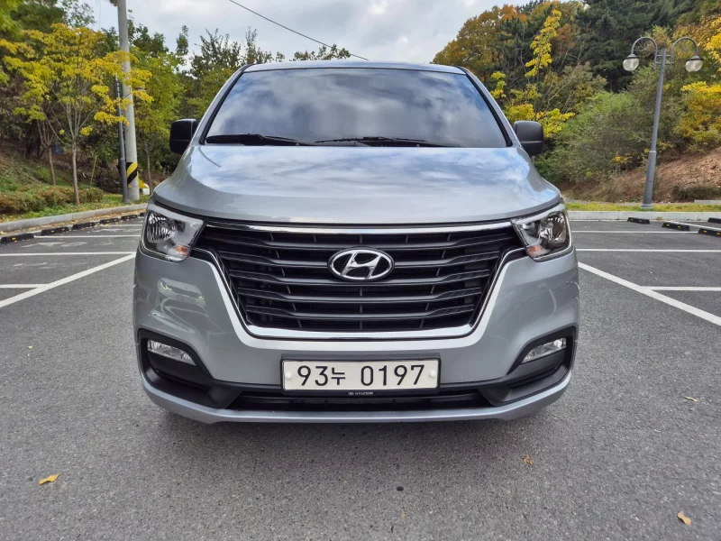 Hyundai Starex