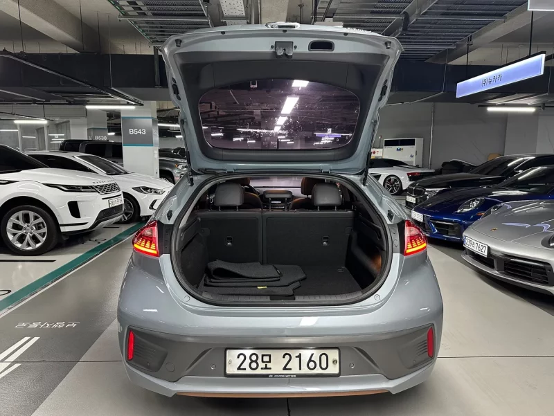 Hyundai Ioniq