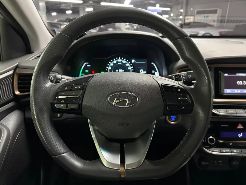 Hyundai Ioniq
