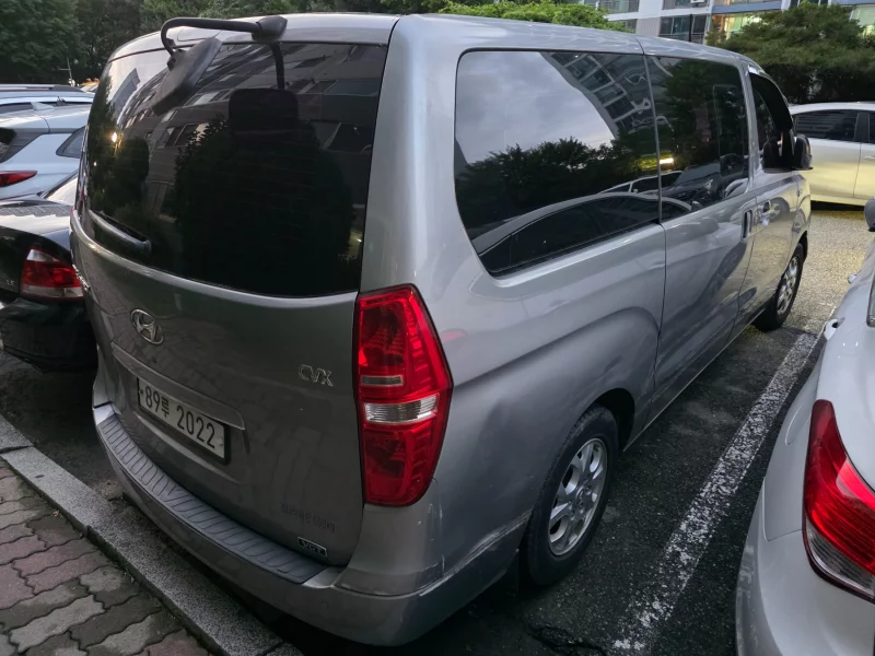 Hyundai Grand Starex