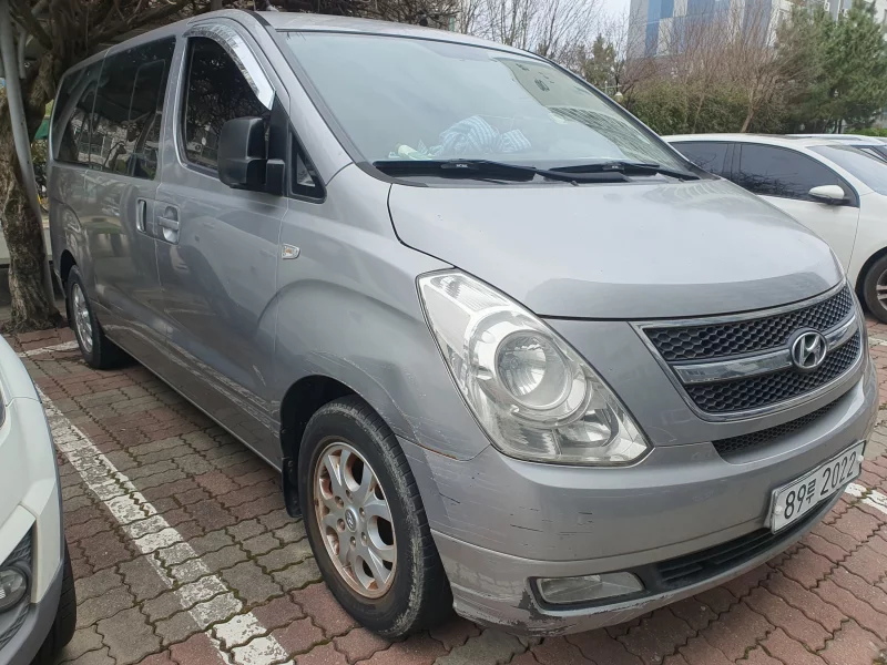 Hyundai Grand Starex