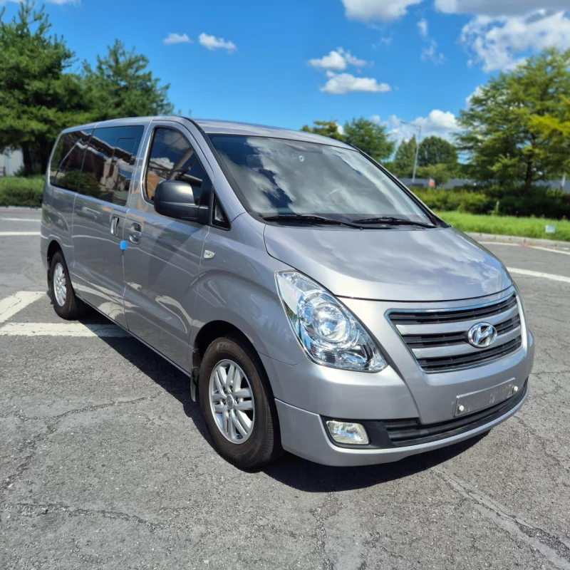 Hyundai Grand Starex