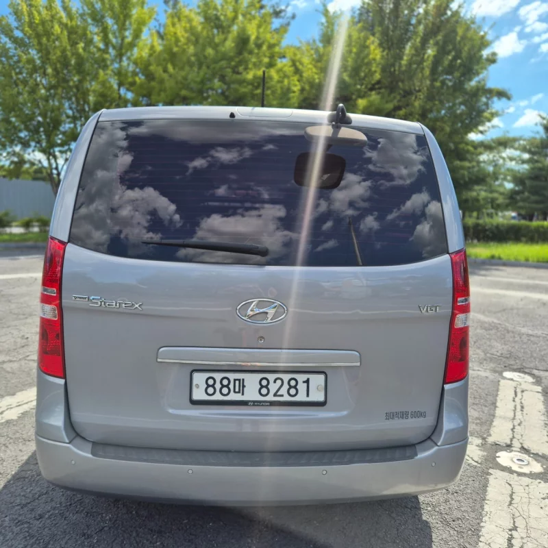 Hyundai Grand Starex