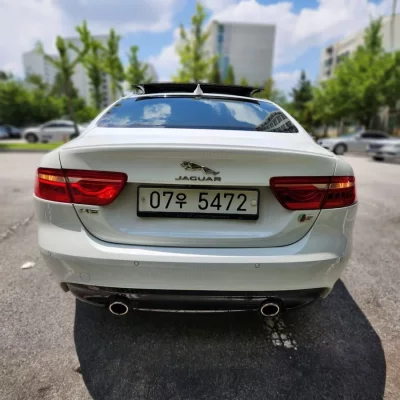 Jaguar XE