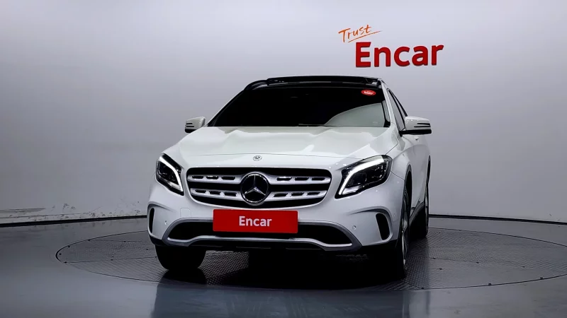 Mercedes-Benz GLA-Class