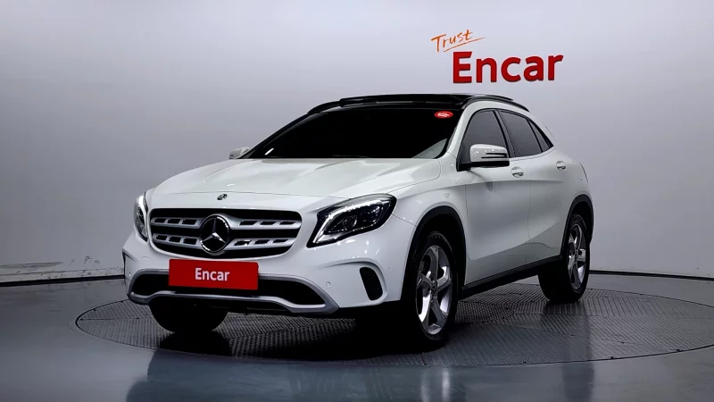 Mercedes-Benz GLA-Class