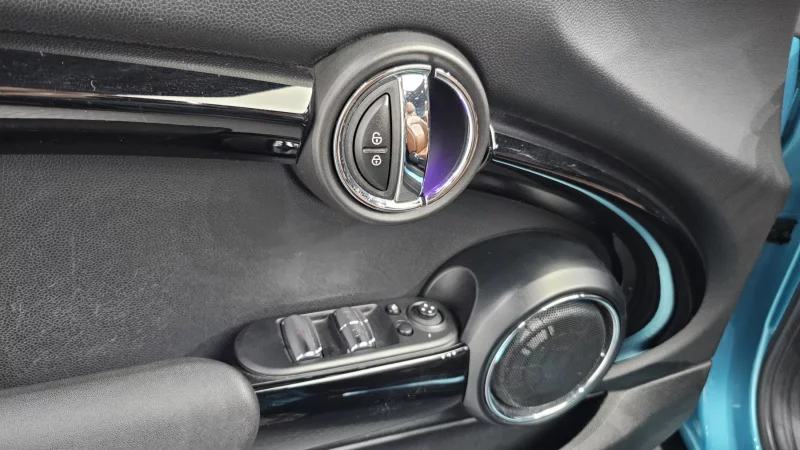 MINI Cooper Convertible