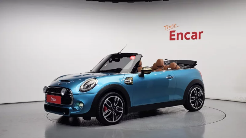 MINI Cooper Convertible
