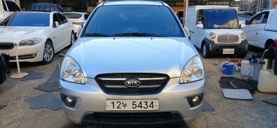 Kia Carens