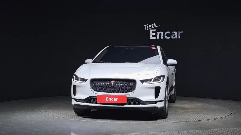 Jaguar I-PACE