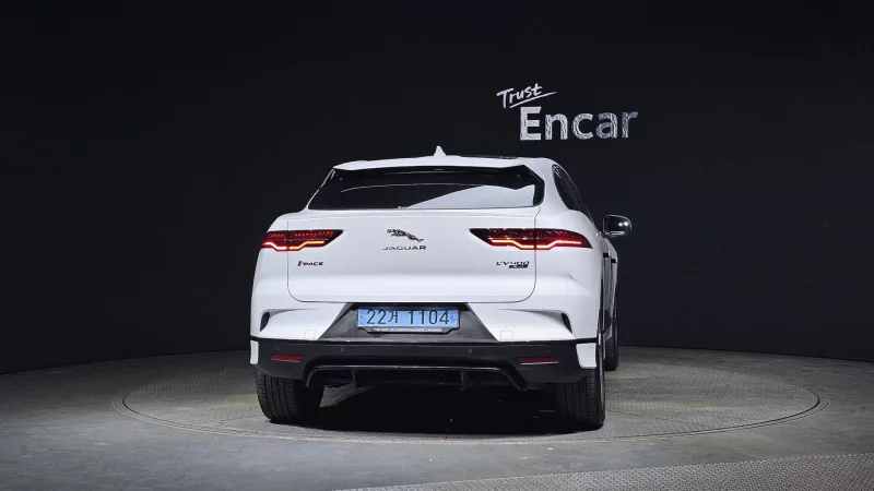 Jaguar I-PACE