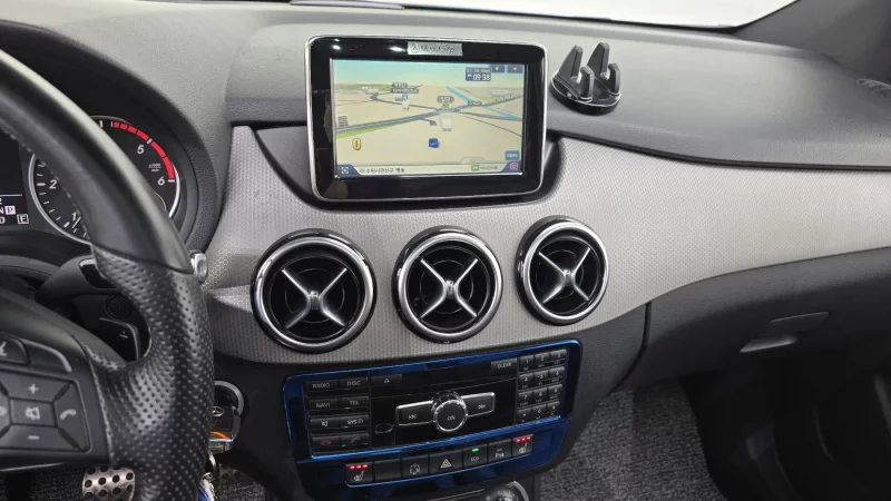 Mercedes-Benz B-Class