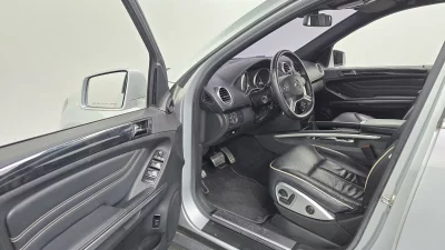 Mercedes-Benz M-class