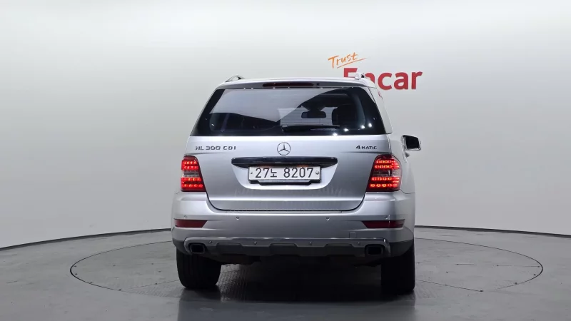 Mercedes-Benz M-class