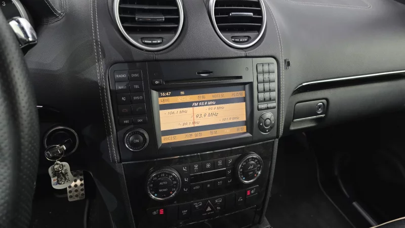 Mercedes-Benz M-class