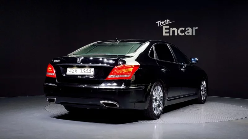 Hyundai Equus