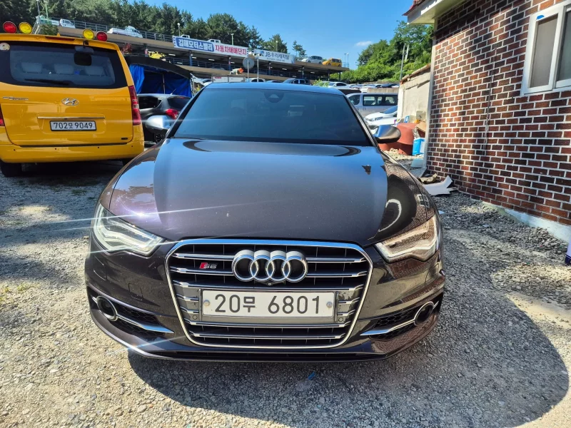 Audi S6