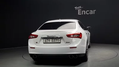 Maserati GHIBLI