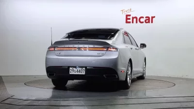Lincoln MKZ