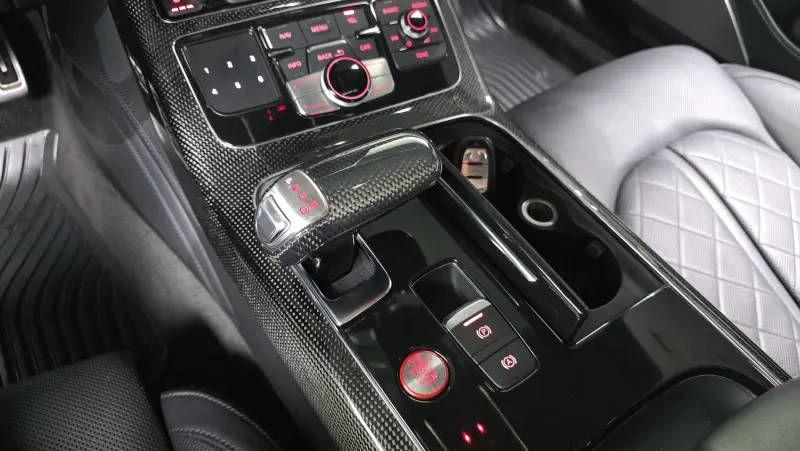 Audi S8