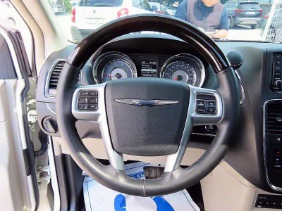 Chrysler Grand Voyager