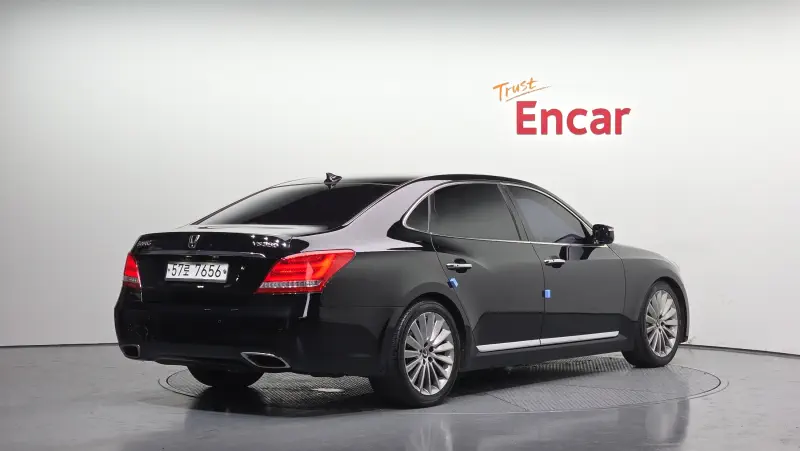 Hyundai Equus