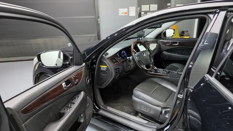 Hyundai Equus