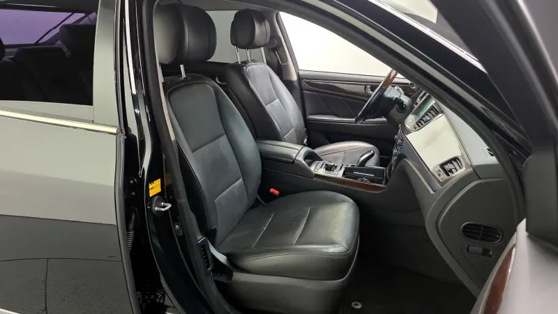 Hyundai Equus
