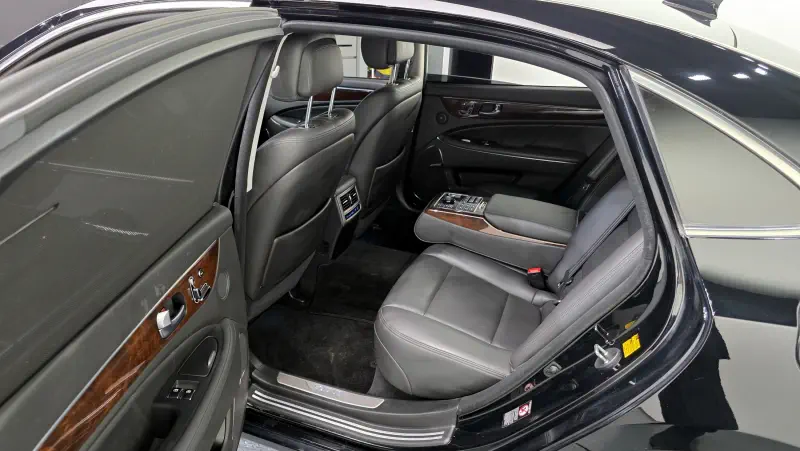 Hyundai Equus