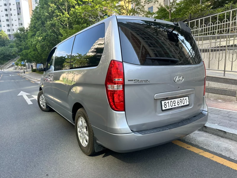 Hyundai Grand Starex