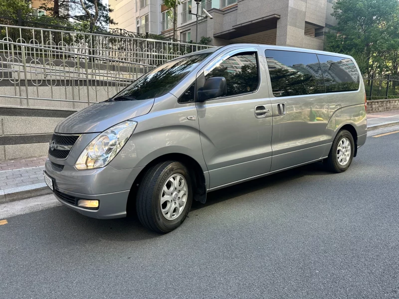 Hyundai Grand Starex