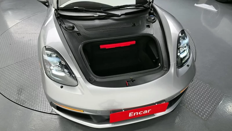 Porsche 718