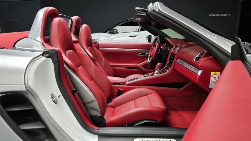 Porsche 718