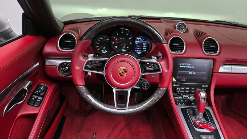 Porsche 718