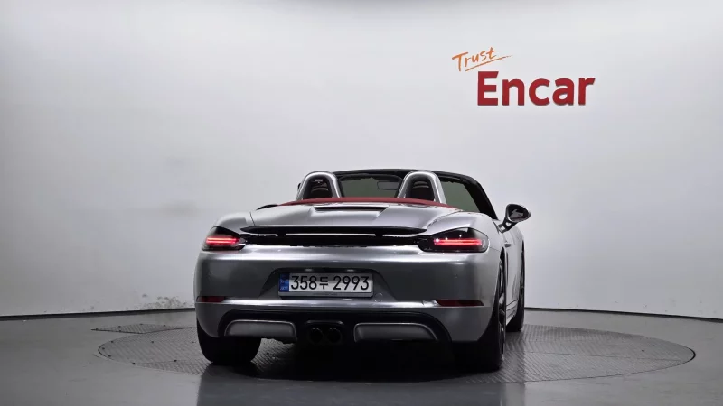 Porsche 718