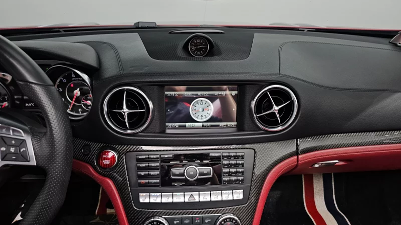 Mercedes-Benz SL-Class